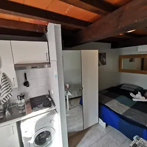 Piccola Stella , Parma Italia
